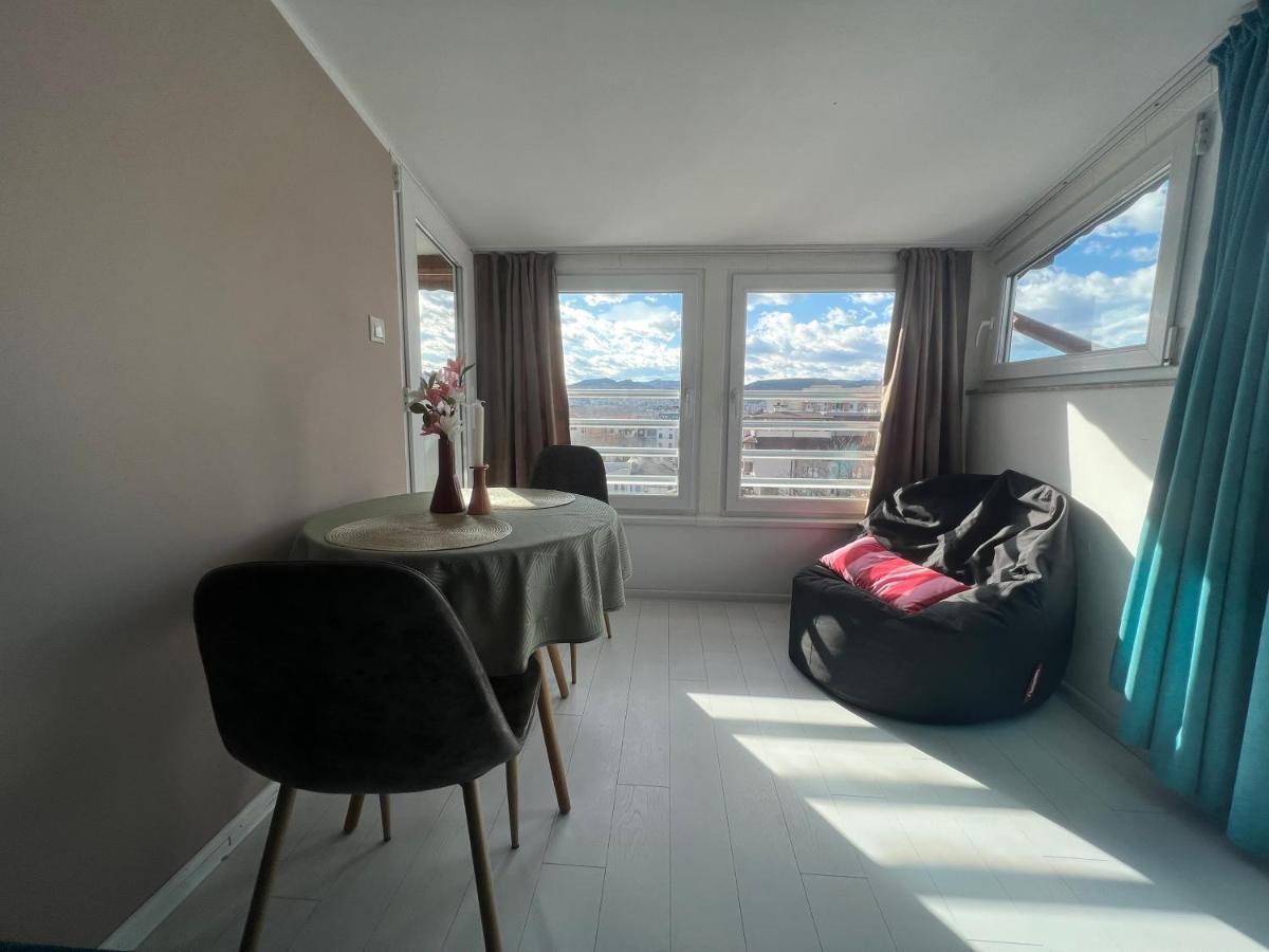 Town Place Apartment Kurdzhali ภายนอก รูปภาพ